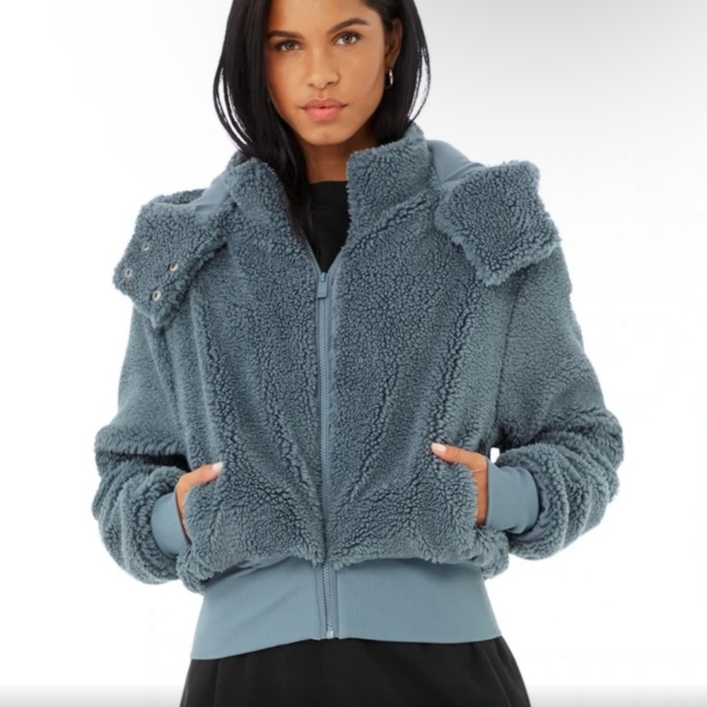 Beautiful Gray Blue ALO Yoga Sherpa Jacket